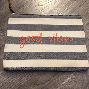 STELLA & DOT- Good Vibes Pouch/Clutch